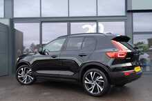 Volvo 2.0 B4 MHEV R-Design Pro SUV 5dr Petrol Hybrid Auto AWD Euro 6 (s/s) (197 ps)