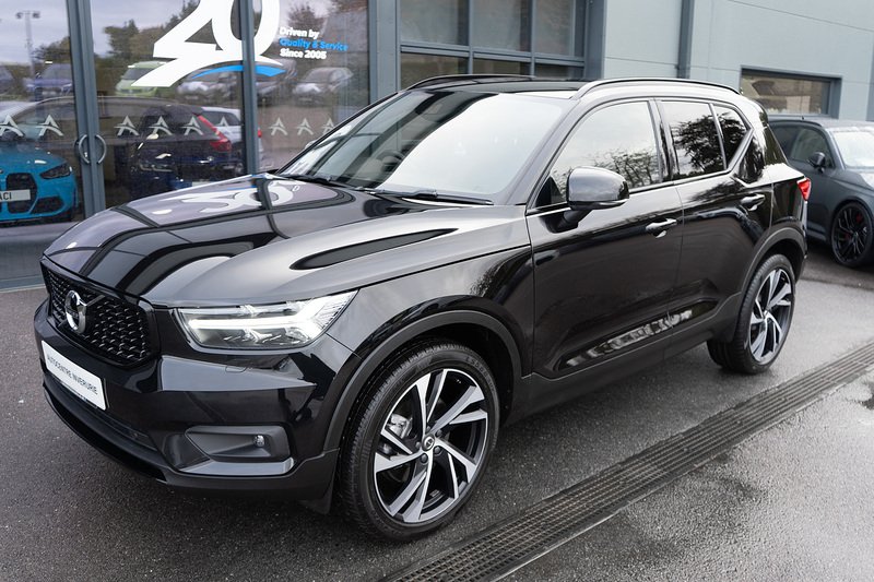 Volvo 2.0 B4 MHEV R-Design Pro SUV 5dr Petrol Hybrid Auto AWD Euro 6 (s/s) (197 ps)