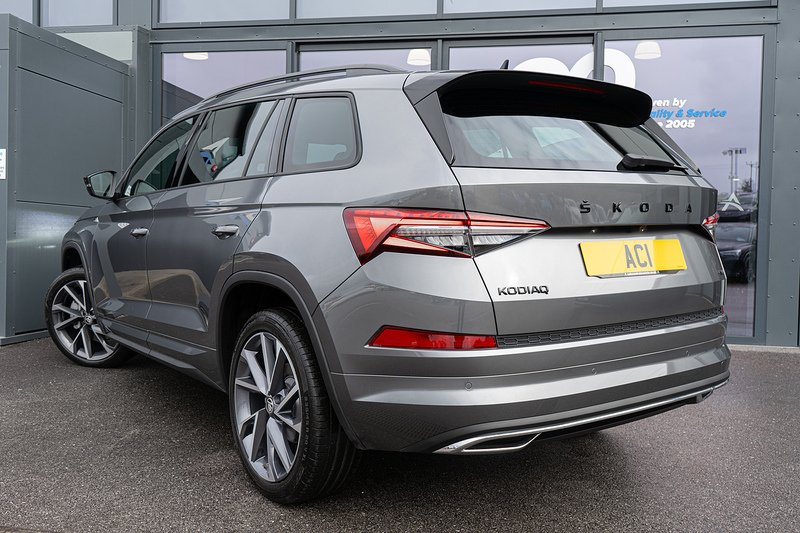 Skoda 2.0 TSI SportLine SUV 5dr Petrol DSG 4WD Euro 6 (s/s) (7 Seat) (190 ps)