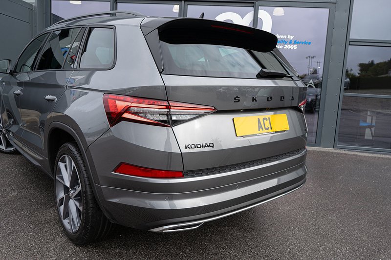 Skoda 2.0 TSI SportLine SUV 5dr Petrol DSG 4WD Euro 6 (s/s) (7 Seat) (190 ps)