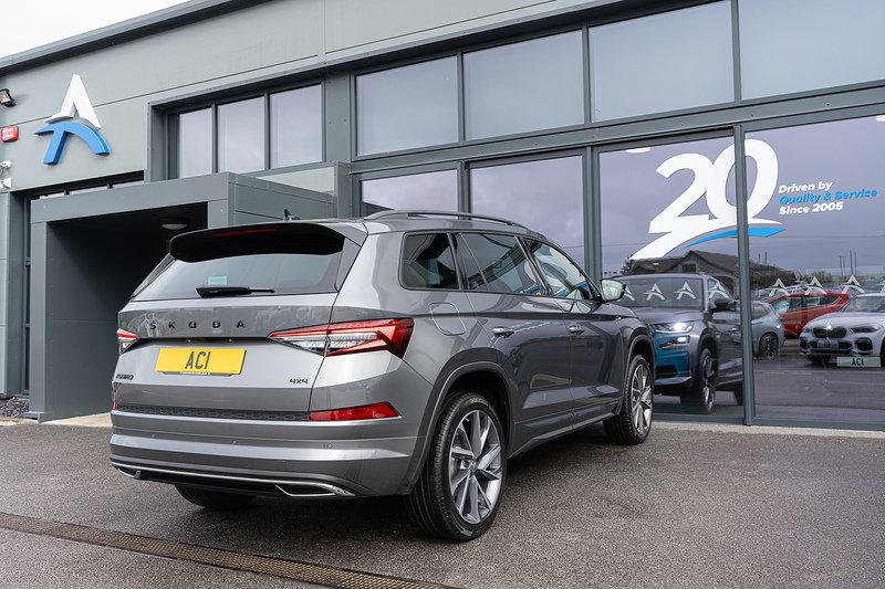 Skoda 2.0 TSI SportLine SUV 5dr Petrol DSG 4WD Euro 6 (s/s) (7 Seat) (190 ps)