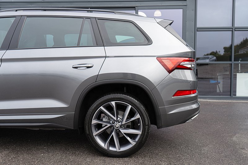 Skoda 2.0 TSI SportLine SUV 5dr Petrol DSG 4WD Euro 6 (s/s) (7 Seat) (190 ps)