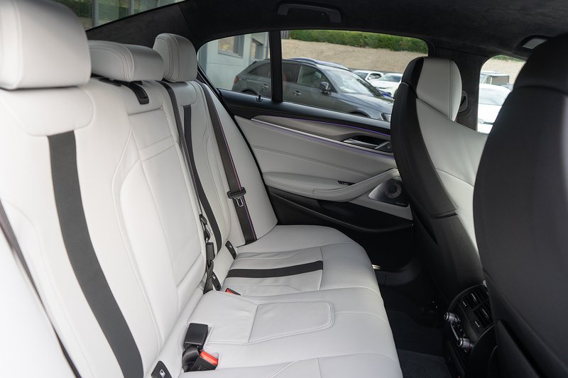 BMW 4.4i V8 Competition Saloon 4dr Petrol Steptronic xDrive Euro 6 (s/s) (625 ps)