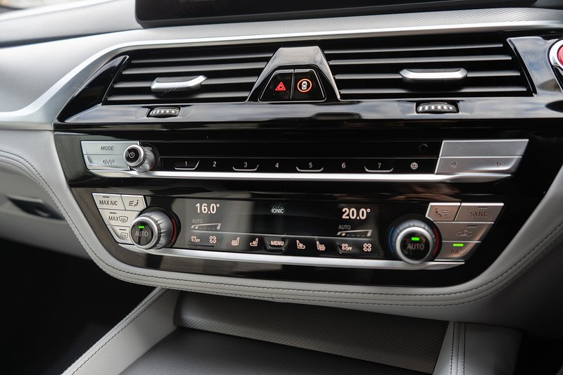 BMW 4.4i V8 Competition Saloon 4dr Petrol Steptronic xDrive Euro 6 (s/s) (625 ps)