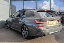 BMW 3.0 330d MHT M Sport Pro Edition Touring 5dr Diesel Hybrid Auto xDrive Euro 6 (s/s) (286 ps)