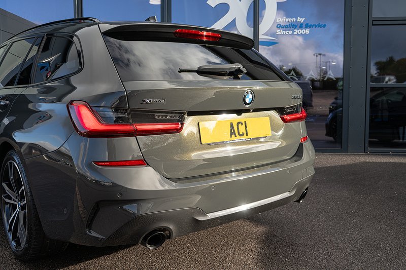 BMW 3.0 330d MHT M Sport Pro Edition Touring 5dr Diesel Hybrid Auto xDrive Euro 6 (s/s) (286 ps)