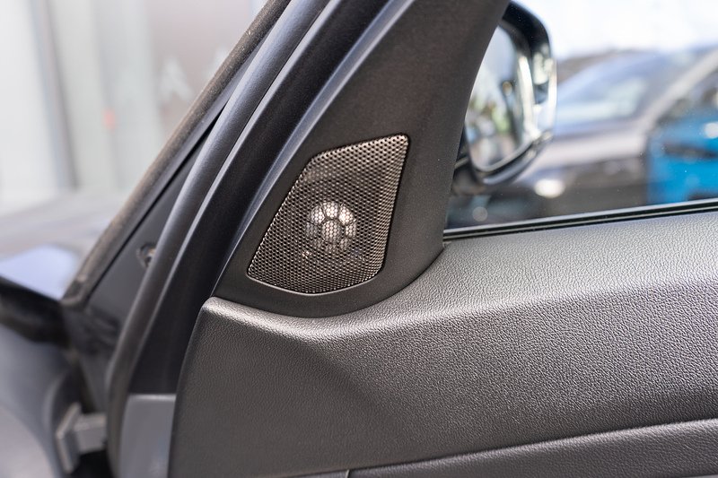 BMW 3.0 330d MHT M Sport Pro Edition Touring 5dr Diesel Hybrid Auto xDrive Euro 6 (s/s) (286 ps)