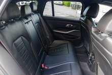 BMW 3.0 330d MHT M Sport Pro Edition Touring 5dr Diesel Hybrid Auto xDrive Euro 6 (s/s) (286 ps)
