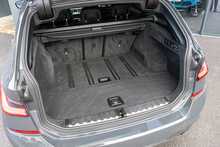 BMW 3.0 330d MHT M Sport Pro Edition Touring 5dr Diesel Hybrid Auto xDrive Euro 6 (s/s) (286 ps)