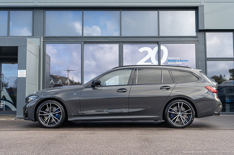 BMW 3.0 330d MHT M Sport Pro Edition Touring 5dr Diesel Hybrid Auto xDrive Euro 6 (s/s) (286 ps)