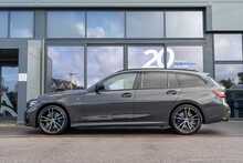 BMW 3.0 330d MHT M Sport Pro Edition Touring 5dr Diesel Hybrid Auto xDrive Euro 6 (s/s) (286 ps)