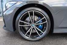 BMW 3.0 330d MHT M Sport Pro Edition Touring 5dr Diesel Hybrid Auto xDrive Euro 6 (s/s) (286 ps)