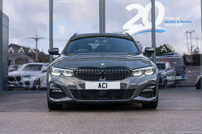 BMW 3.0 330d MHT M Sport Pro Edition Touring 5dr Diesel Hybrid Auto xDrive Euro 6 (s/s) (286 ps)