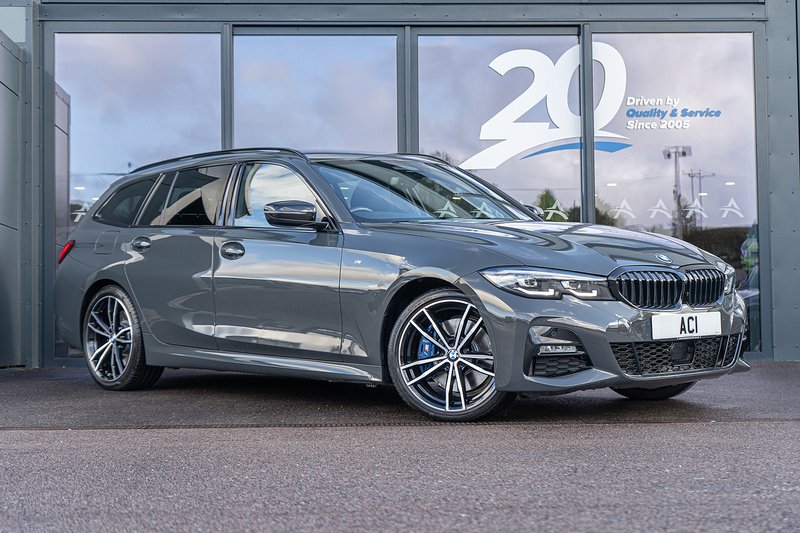 BMW 3.0 330d MHT M Sport Pro Edition Touring 5dr Diesel Hybrid Auto xDrive Euro 6 (s/s) (286 ps)