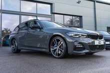 BMW 3.0 330d MHT M Sport Pro Edition Touring 5dr Diesel Hybrid Auto xDrive Euro 6 (s/s) (286 ps)