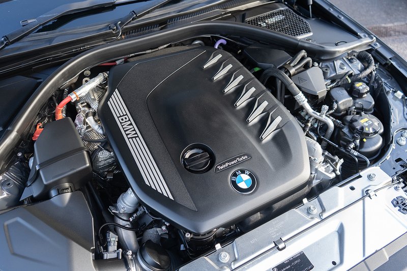 BMW 3.0 330d MHT M Sport Pro Edition Touring 5dr Diesel Hybrid Auto xDrive Euro 6 (s/s) (286 ps)