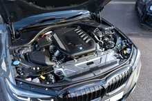 BMW 3.0 330d MHT M Sport Pro Edition Touring 5dr Diesel Hybrid Auto xDrive Euro 6 (s/s) (286 ps)