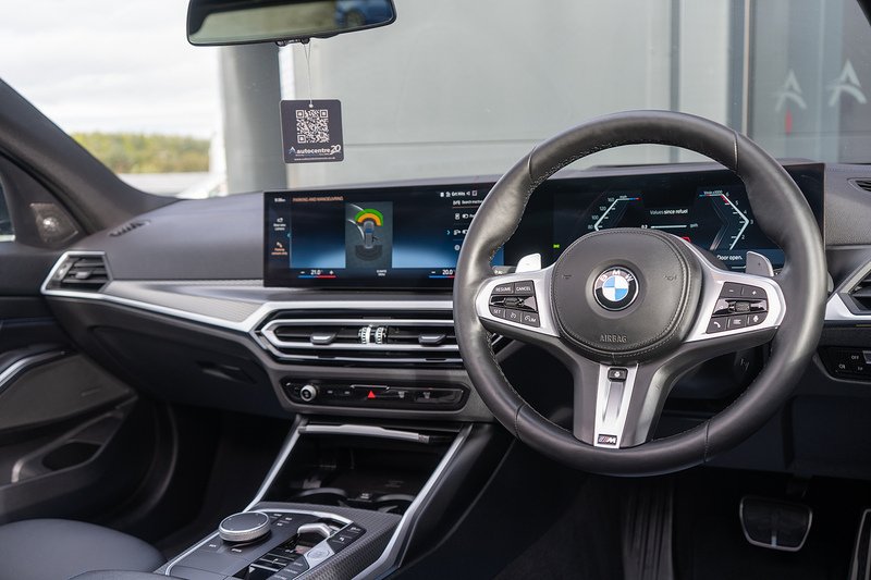 BMW 3.0 M340d MHT Touring 5dr Diesel Hybrid Auto xDrive Euro 6 (s/s) (340 ps)