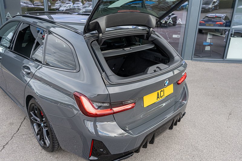 BMW 3.0 M340d MHT Touring 5dr Diesel Hybrid Auto xDrive Euro 6 (s/s) (340 ps)