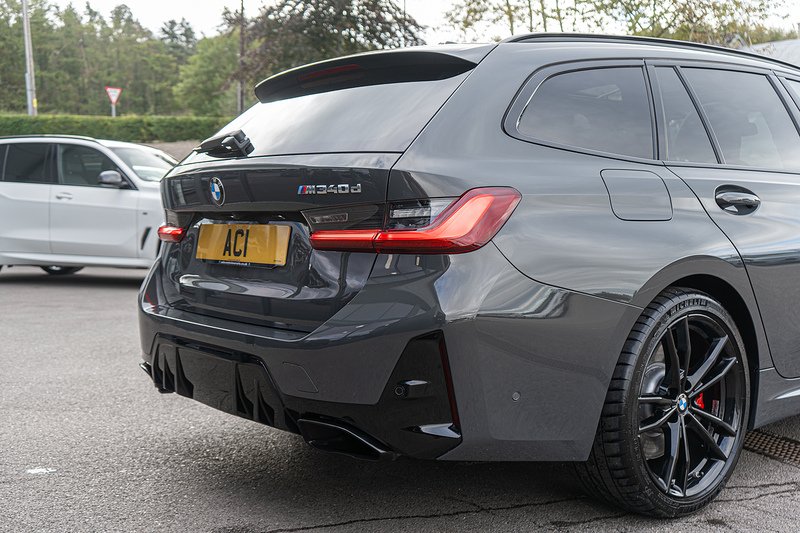 BMW 3.0 M340d MHT Touring 5dr Diesel Hybrid Auto xDrive Euro 6 (s/s) (340 ps)