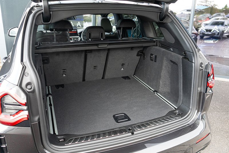 BMW 3.0 30d MHT M Sport SUV 5dr Diesel Hybrid Auto xDrive Euro 6 (s/s) (286 ps)