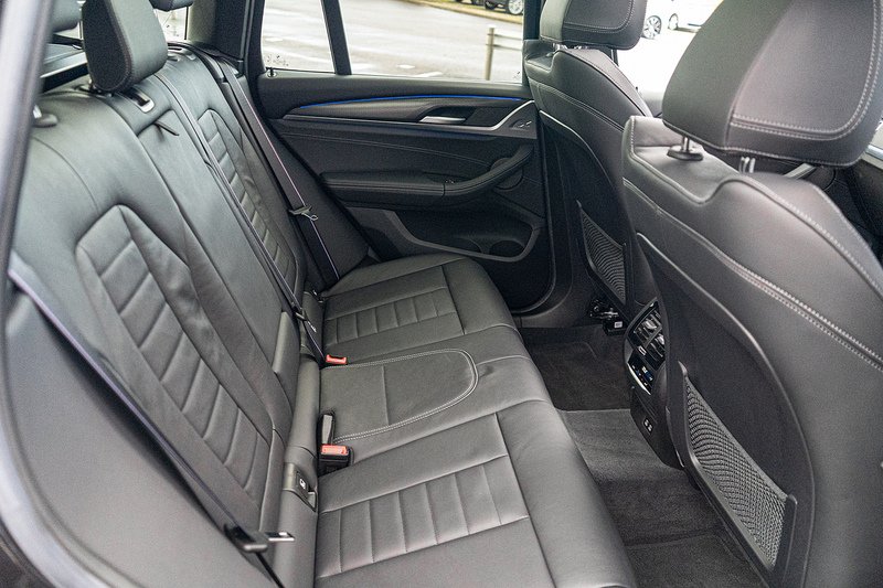 BMW 3.0 30d MHT M Sport SUV 5dr Diesel Hybrid Auto xDrive Euro 6 (s/s) (286 ps)