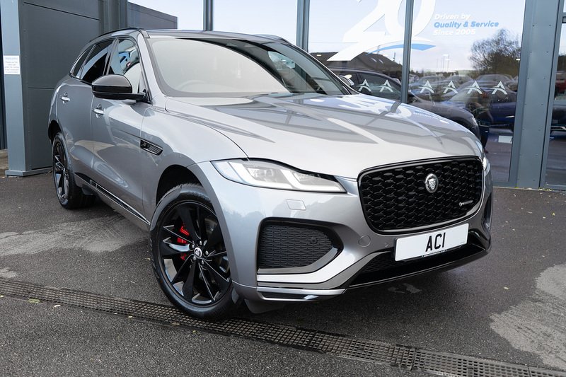 Jaguar 2.0 D200 MHEV R-Dynamic SE Black SUV 5dr Diesel Auto AWD Euro 6 (s/s) (204 ps)