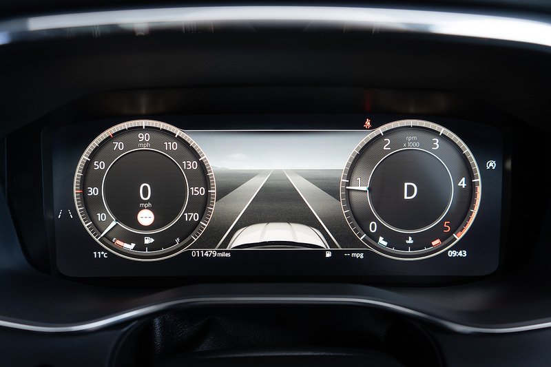 Jaguar 2.0 D200 MHEV R-Dynamic SE Black SUV 5dr Diesel Auto AWD Euro 6 (s/s) (204 ps)