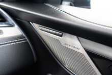 Jaguar 2.0 D200 MHEV R-Dynamic SE Black SUV 5dr Diesel Auto AWD Euro 6 (s/s) (204 ps)