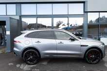 Jaguar 2.0 D200 MHEV R-Dynamic SE Black SUV 5dr Diesel Auto AWD Euro 6 (s/s) (204 ps)