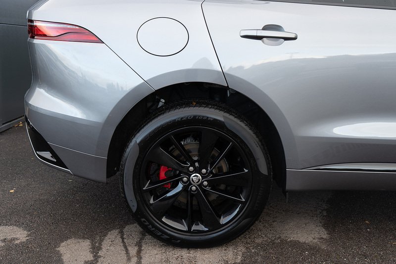 Jaguar 2.0 D200 MHEV R-Dynamic SE Black SUV 5dr Diesel Auto AWD Euro 6 (s/s) (204 ps)