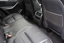 Jaguar 2.0 D200 MHEV R-Dynamic SE Black SUV 5dr Diesel Auto AWD Euro 6 (s/s) (204 ps)