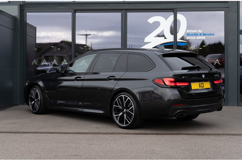 BMW 2.0 520d MHT M Sport Touring 5dr Diesel Hybrid Steptronic xDrive Euro 6 (s/s) (190 ps)
