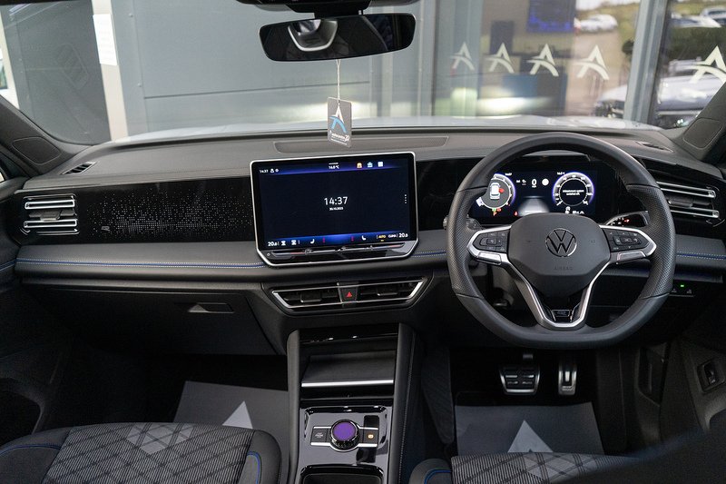 Volkswagen 2.0 TSI Black Edition SUV 5dr Petrol DSG 4Motion Euro 6 (s/s) (204 ps)