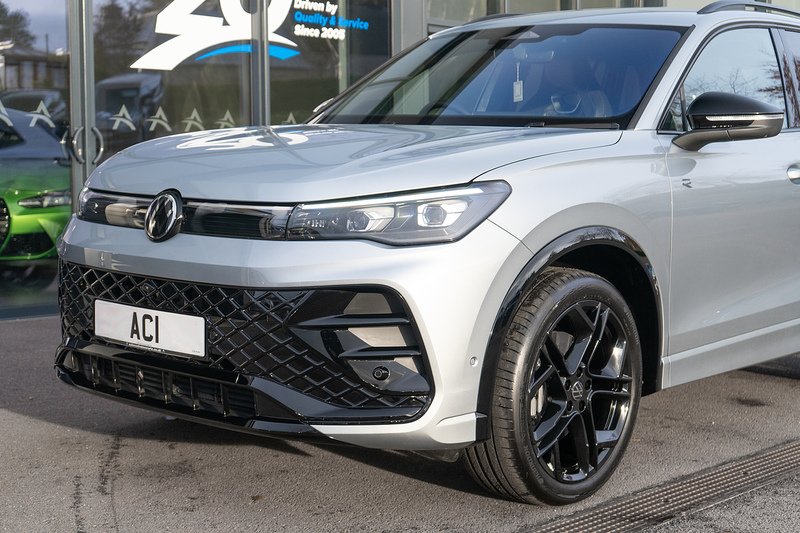 Volkswagen 2.0 TSI Black Edition SUV 5dr Petrol DSG 4Motion Euro 6 (s/s) (204 ps)