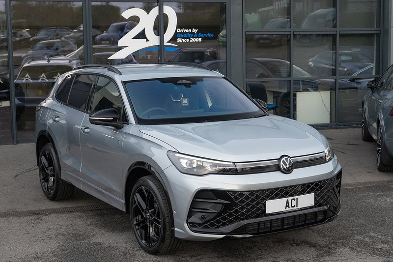 Volkswagen 2.0 TSI Black Edition SUV 5dr Petrol DSG 4Motion Euro 6 (s/s) (204 ps)