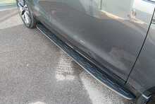 Land Rover 3.0 D300 MHEV R-Dynamic SE SUV 5dr Diesel Auto 4WD Euro 6 (s/s) (300 ps)