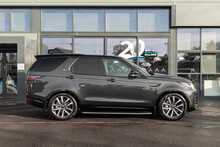 Land Rover 3.0 D300 MHEV R-Dynamic SE SUV 5dr Diesel Auto 4WD Euro 6 (s/s) (300 ps)