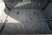 Land Rover 3.0 D300 MHEV R-Dynamic SE SUV 5dr Diesel Auto 4WD Euro 6 (s/s) (300 ps)