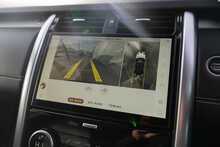 Land Rover 3.0 D300 MHEV R-Dynamic SE SUV 5dr Diesel Auto 4WD Euro 6 (s/s) (300 ps)