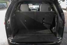 Land Rover 3.0 D300 MHEV R-Dynamic SE SUV 5dr Diesel Auto 4WD Euro 6 (s/s) (300 ps)