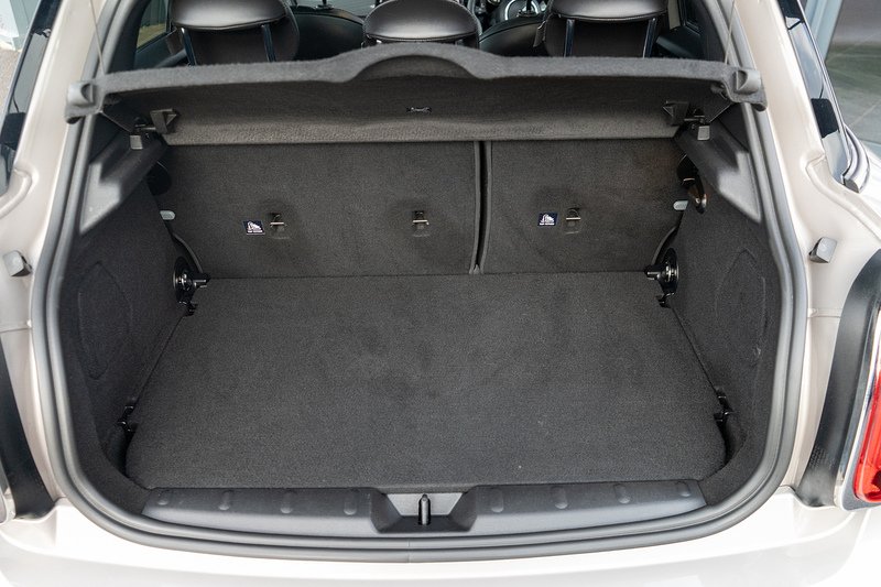 MINI 2.0 Cooper S Exclusive Hatchback 5dr Petrol Steptronic Euro 6 (s/s) (178 ps)