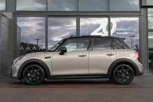 MINI 2.0 Cooper S Exclusive Hatchback 5dr Petrol Steptronic Euro 6 (s/s) (178 ps)
