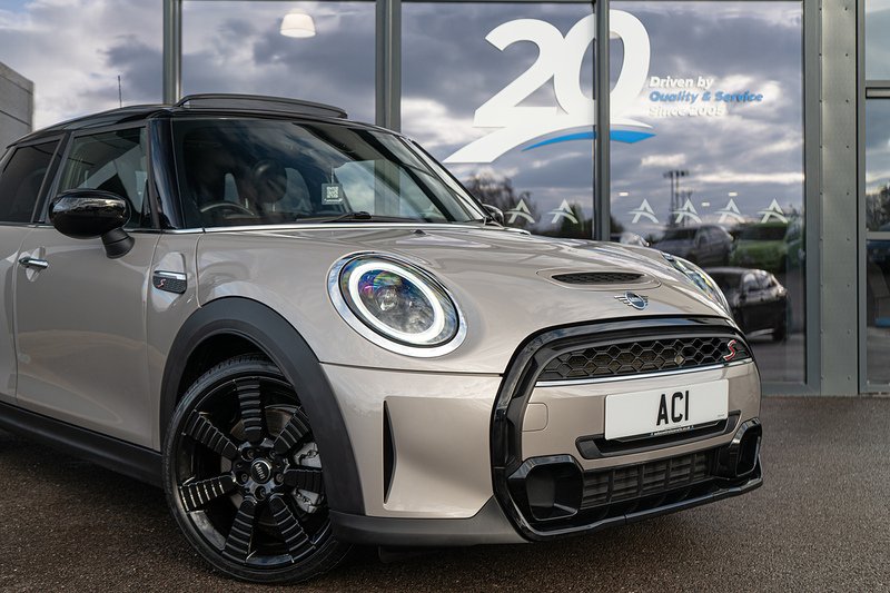 MINI 2.0 Cooper S Exclusive Hatchback 5dr Petrol Steptronic Euro 6 (s/s) (178 ps)