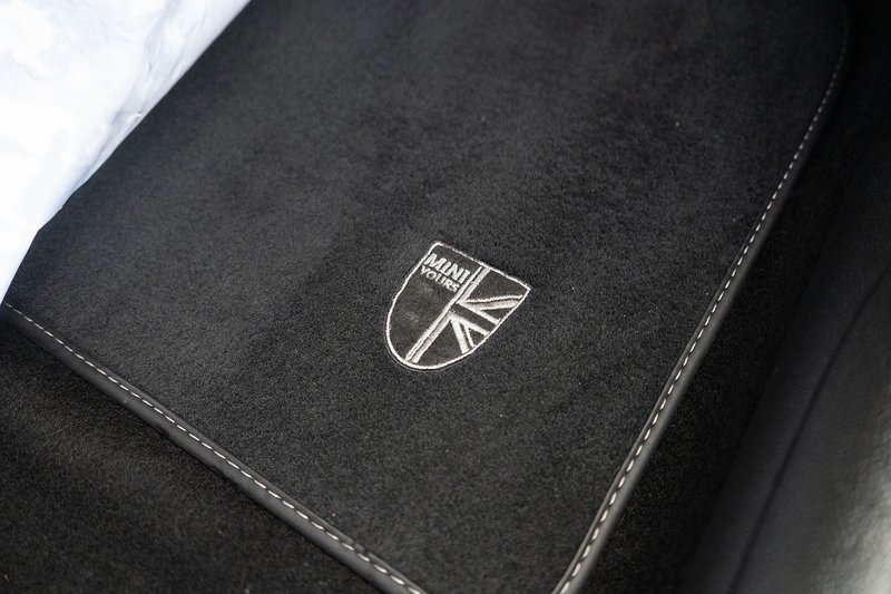 MINI 2.0 Cooper S Exclusive Hatchback 5dr Petrol Steptronic Euro 6 (s/s) (178 ps)