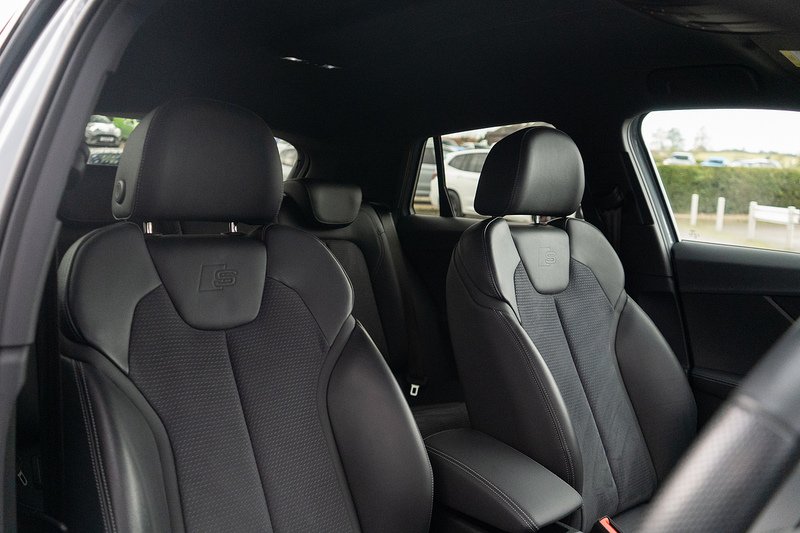 Audi 2.0 TFSI Black Edition SUV 5dr Petrol S Tronic quattro Euro 6 (s/s) (300 ps)