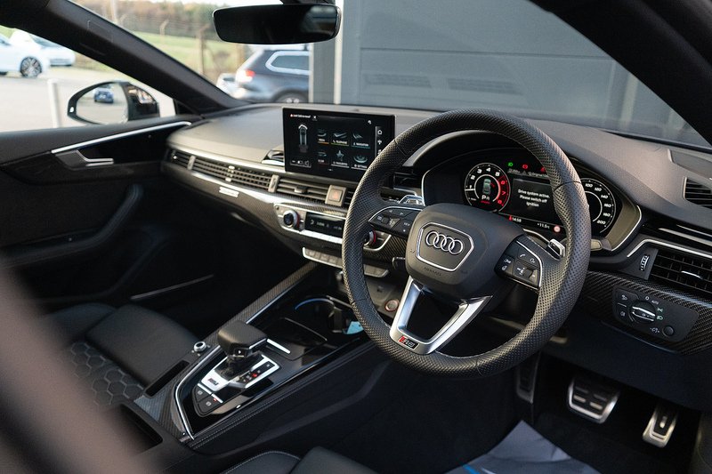 Audi RS5 TFSI V6 Carbon Black - U5123