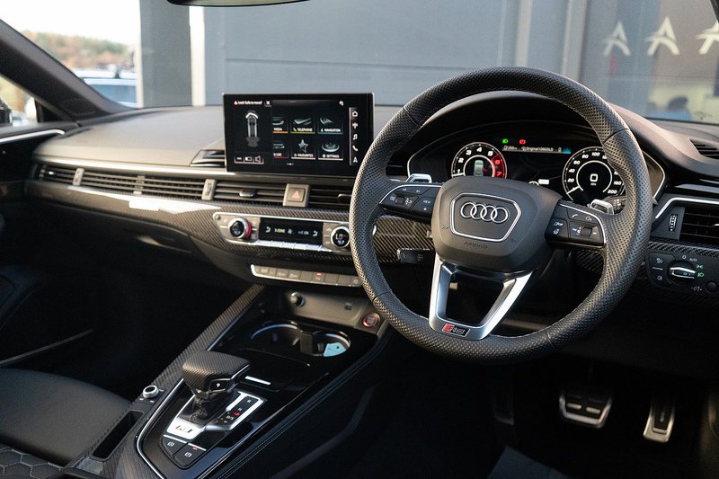 Audi RS5 TFSI V6 Carbon Black - U5123