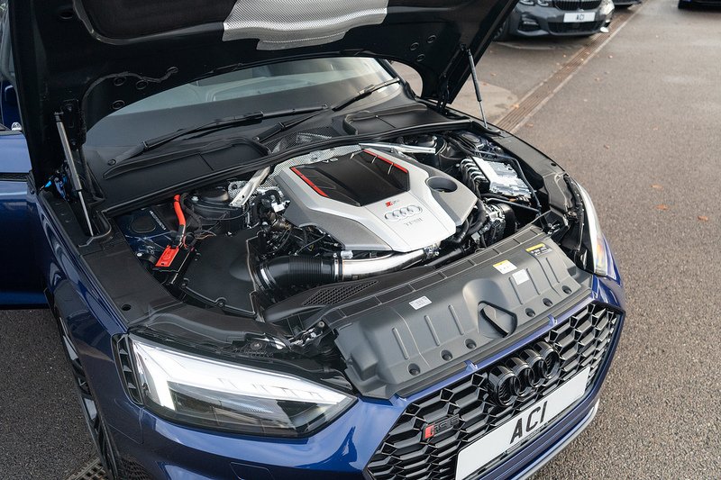 Audi RS5 TFSI V6 Carbon Black - U5123