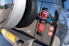 Land Rover 3.0 D250 MHEV X-Dynamic HSE SUV 3dr Diesel Auto 4WD Euro 6 (s/s) (250 ps)